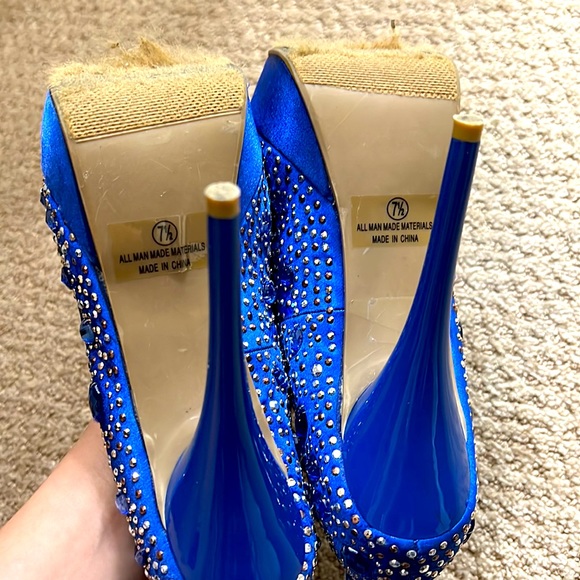 Alba heels with Blue Satin Peep Toe Beaded Stilettos size 7,5 - Picture 7 of 8